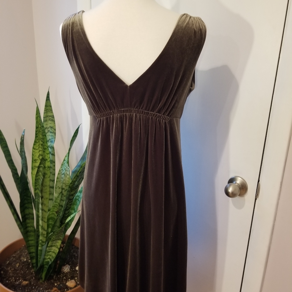 Velvet Deep V Dress - Picture 2 of 3
